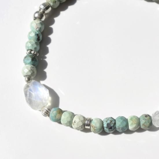 <img class='new_mark_img1' src='https://img.shop-pro.jp/img/new/icons57.gif' style='border:none;display:inline;margin:0px;padding:0px;width:auto;' />Magnet stone braceletTurquoise