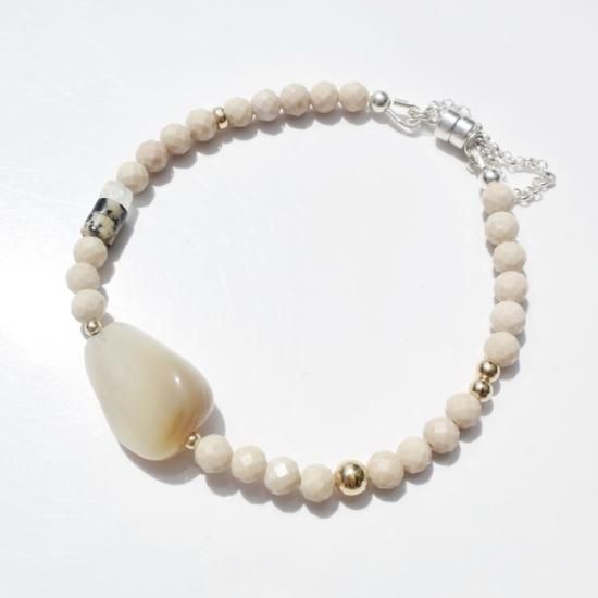 <img class='new_mark_img1' src='https://img.shop-pro.jp/img/new/icons14.gif' style='border:none;display:inline;margin:0px;padding:0px;width:auto;' />Magnet stone braceletAgate-8-