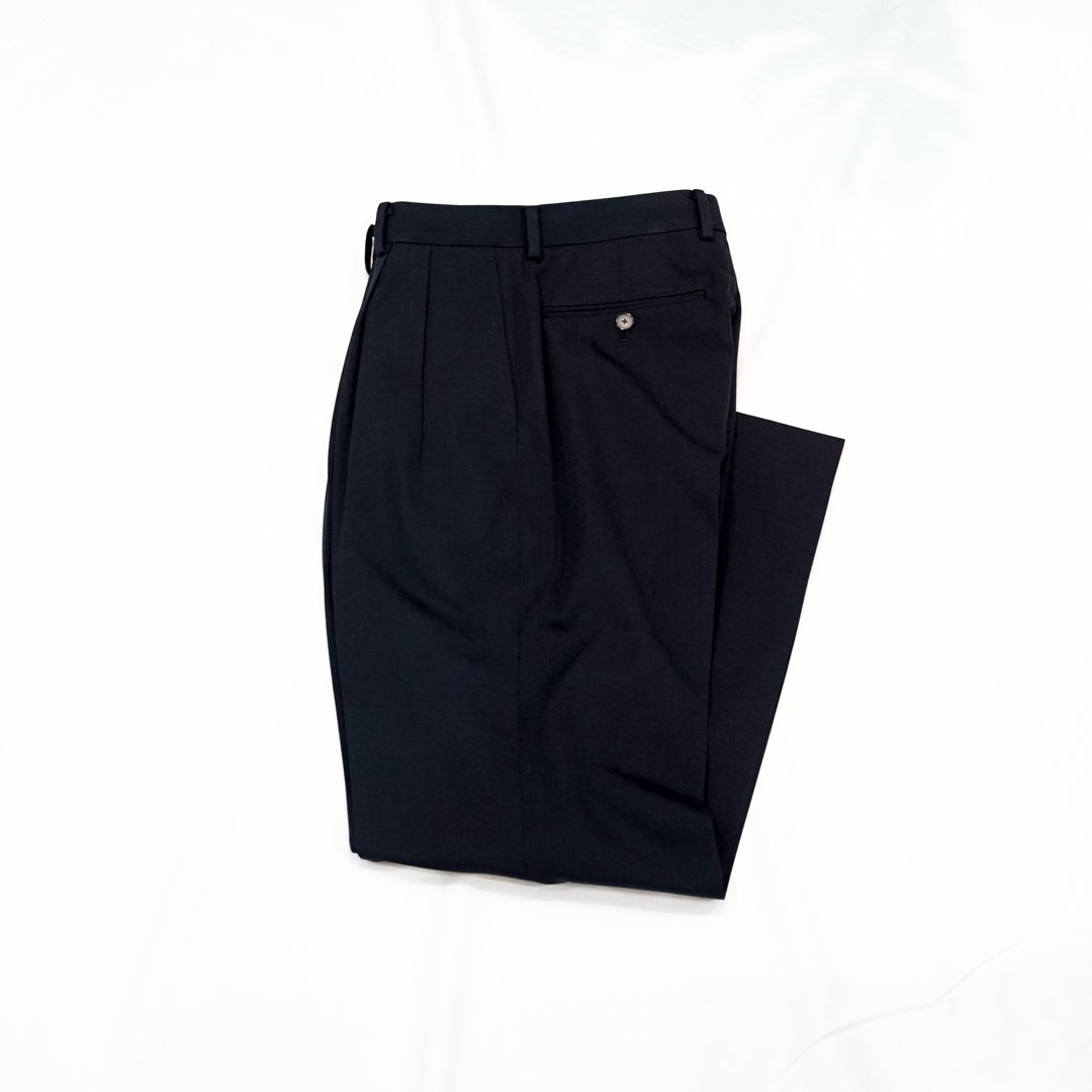 AURALEE Light Wool Max Gabardine Two-Tuck Slacks(A24P03MG)/Top Black