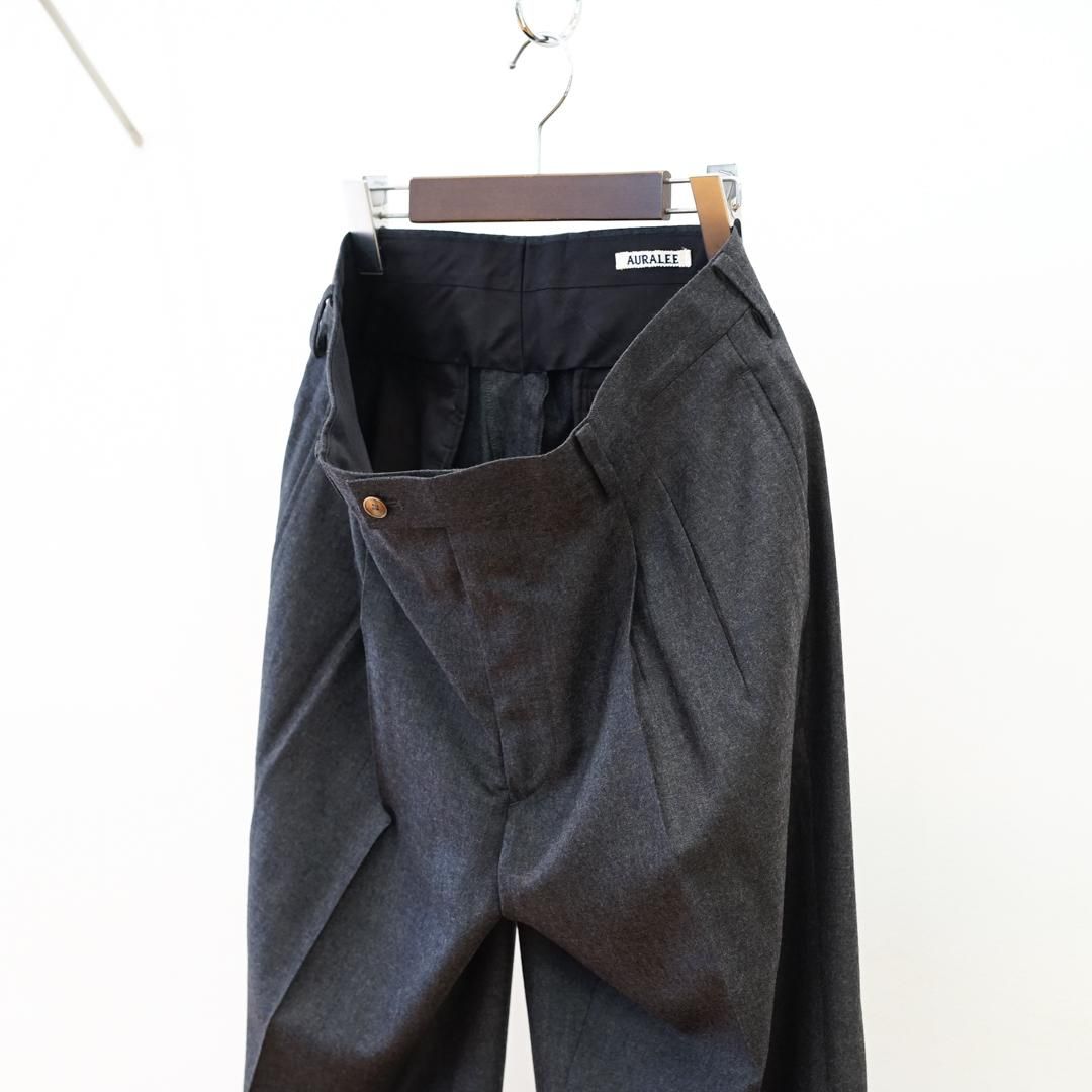 AURALEE Light Wool Two-Tuck Slacks オーラリー Auralee Light Wool Max Gabardine Two-Tuck Slacks in Khaki