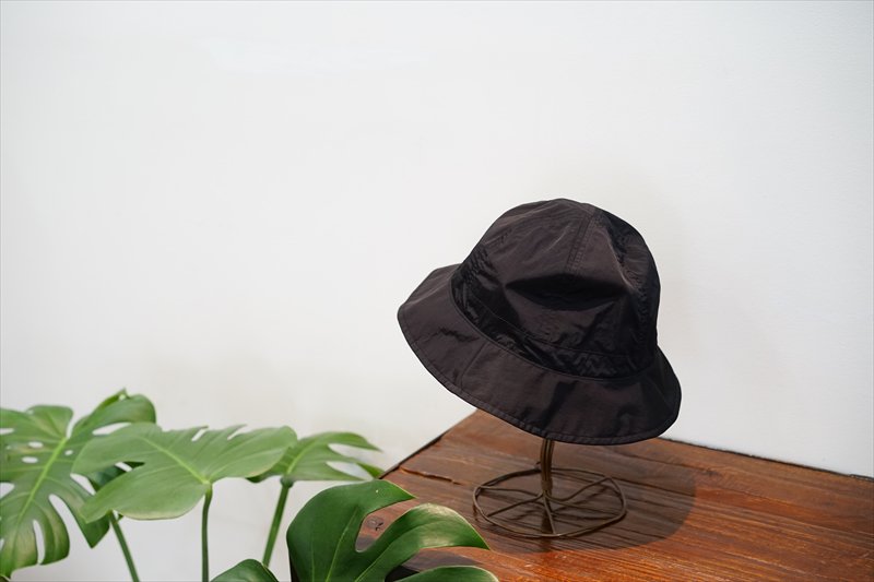 comesandgoes(カムズアンドゴーズ)Light Nylon Balloon Hat/Beige