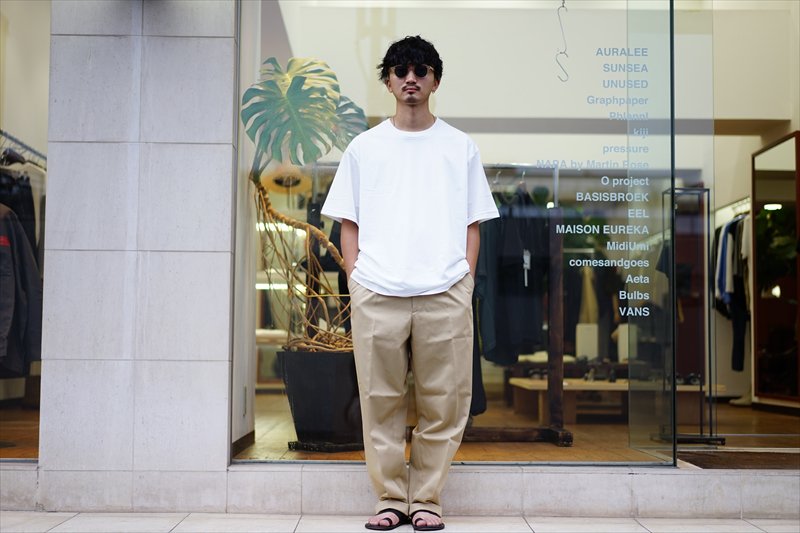 UNIVERSAL PRODUCTS(ユニバーサルプロダクツ)Cotton I Tuck CinoTrousers/Beige