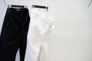 AURALEE(オーラリー) HARD TWIST FINX HEAVY CHINO BELTED PANTS(A22SP01OC)/White/Black/