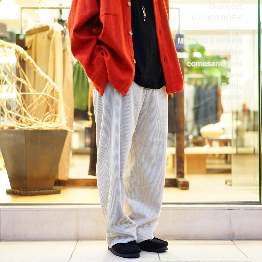 UNIVERSAL PRODUCTS(ユニバーサルプロダクツ)Puff Corduroy Pants(223 