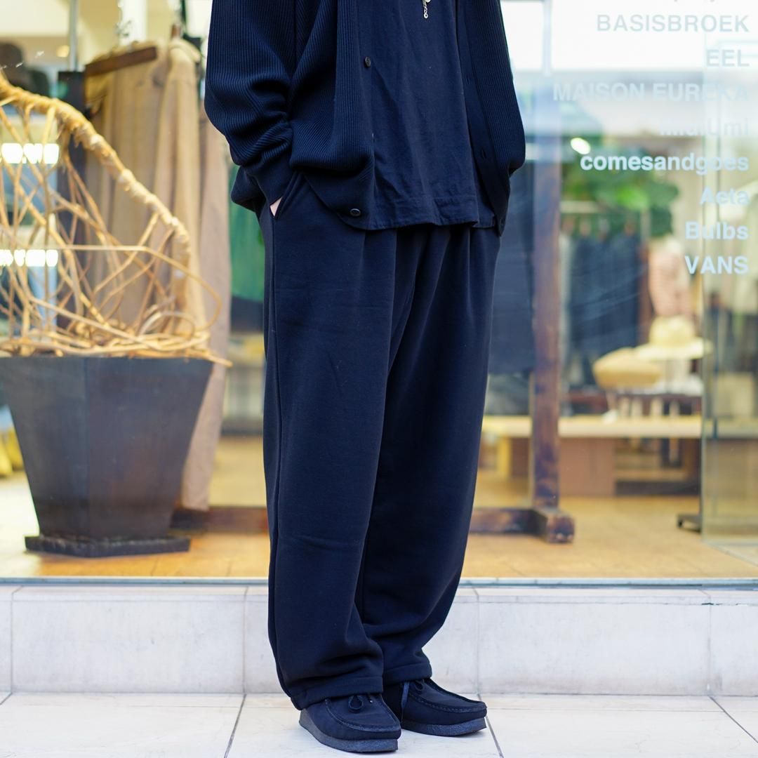 UNIVERSAL PRODUCTS(ユニバーサルプロダクツ)YAAH Wide Sweat Pants