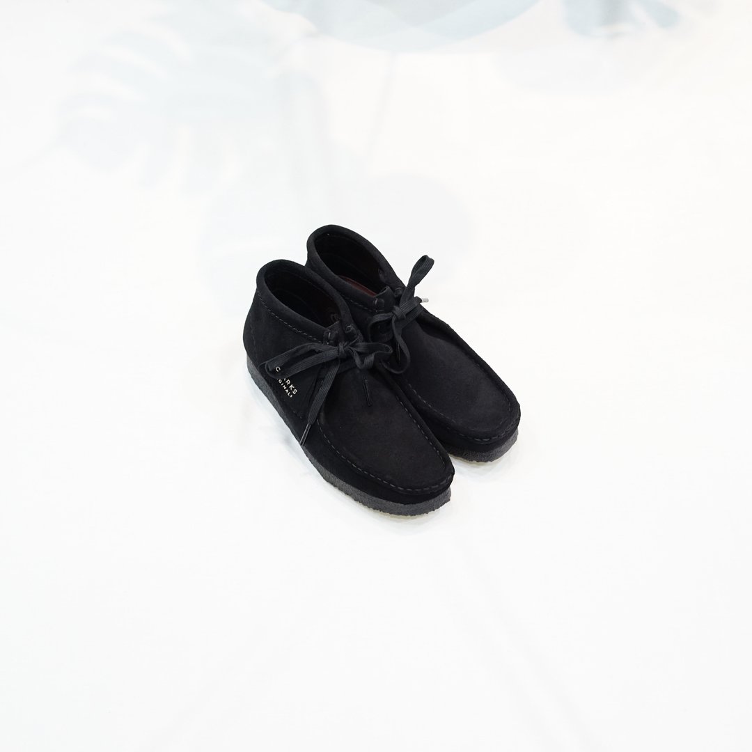 Clarks wallabee low clearance black