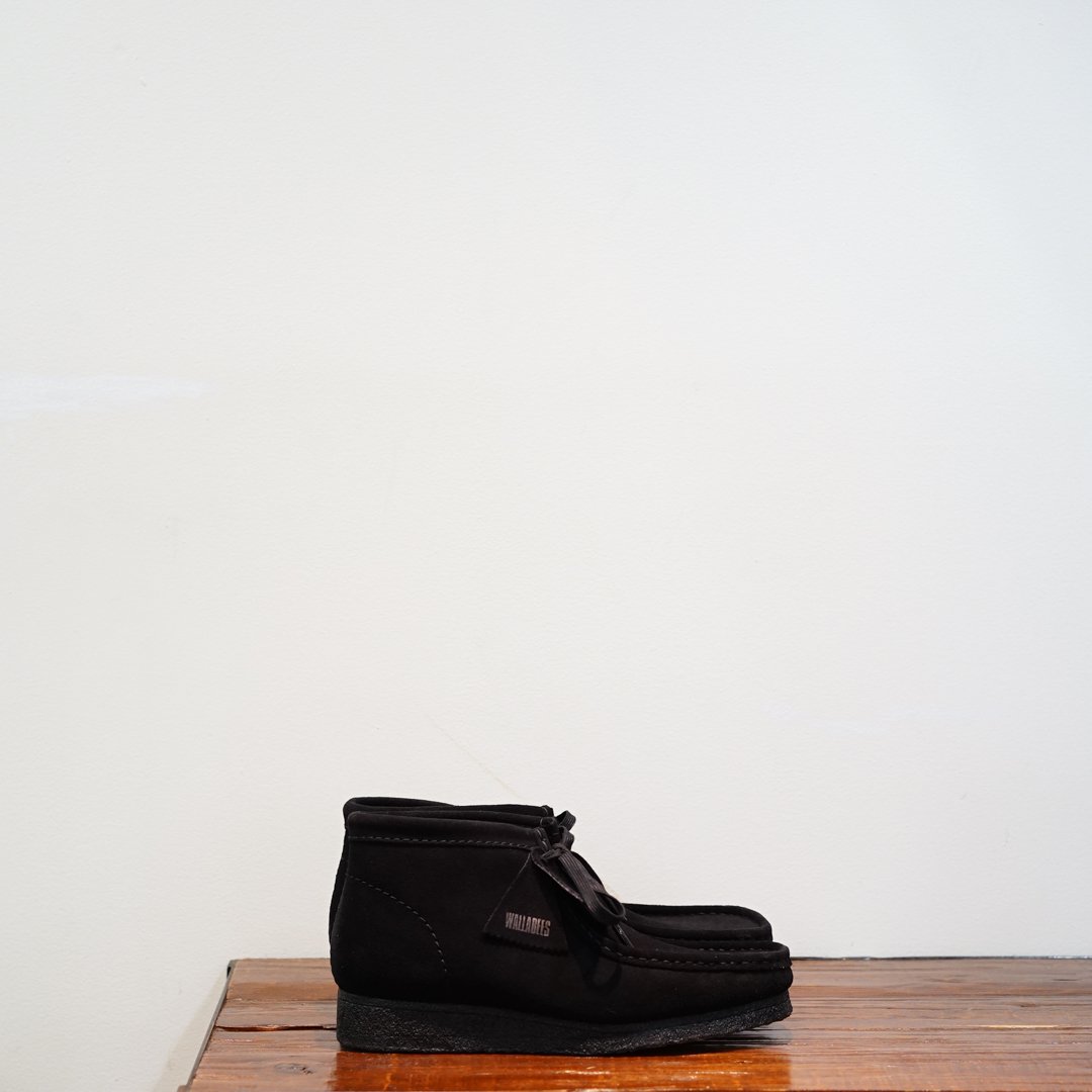 Clarks black wallabee on sale boot