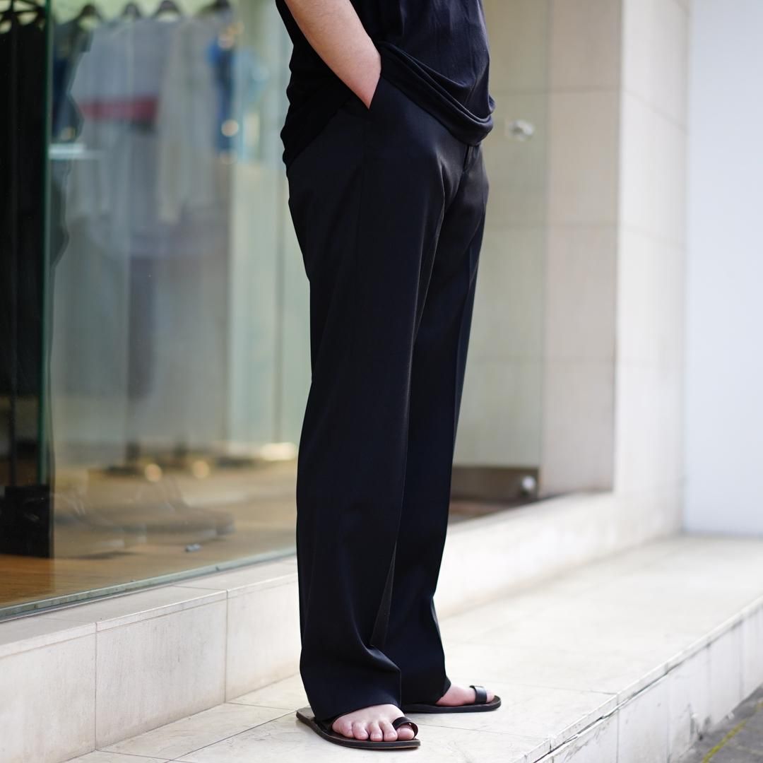 AURALEE(オーラリー)Light Wool Max Gabardine Slacks(A23SP03MG)/Top Black