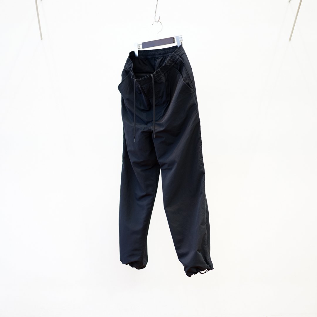 UNIVERSAL PRODUCTS(ユニバーサルプロダクツ) Nylon Track Pants(212-60503)/Black