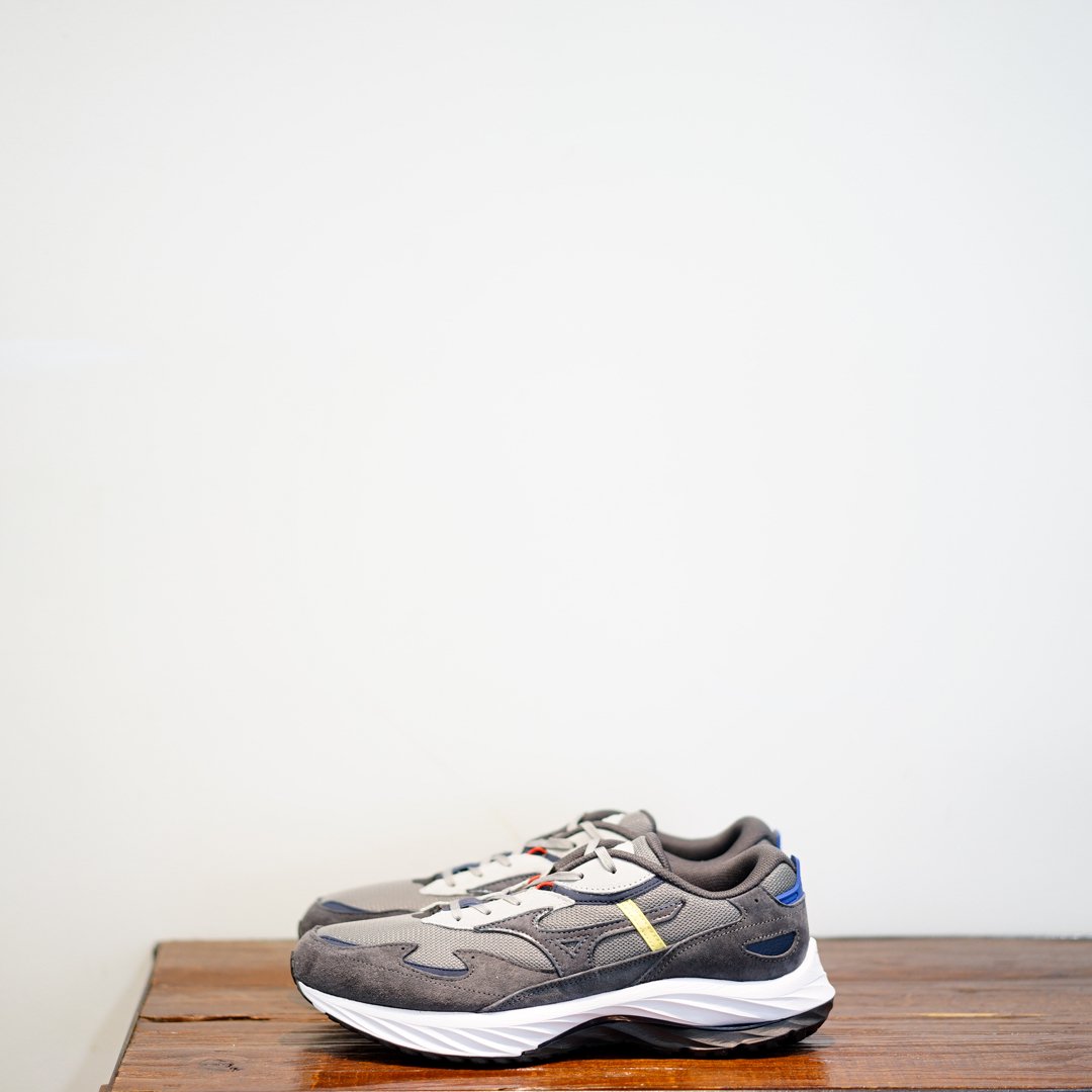 Graphpaper(グラフペーパー)MIZUNO “WAVE RIDER β” for Graphpaper/GRAY WALL