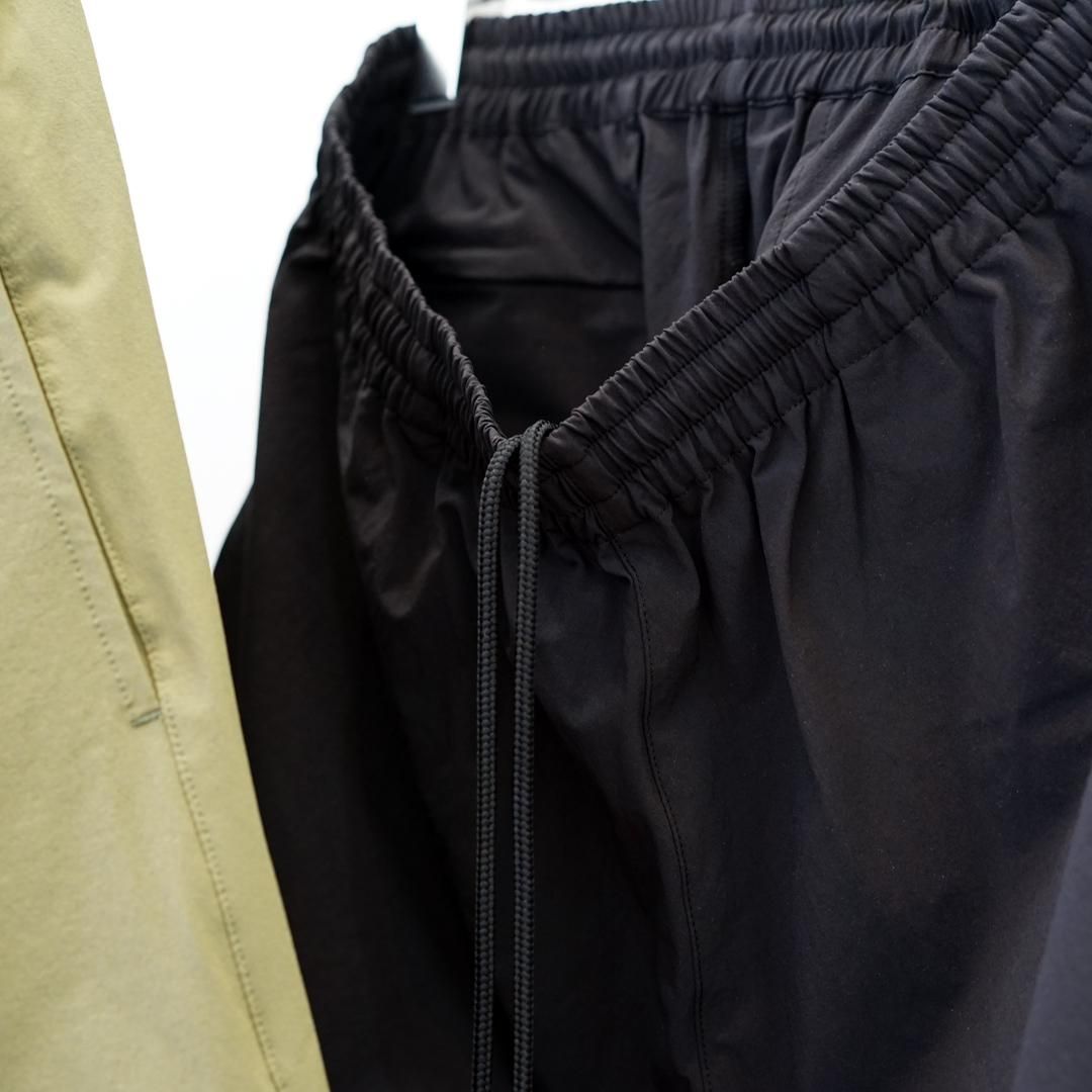 UNIVERSAL PRODUCTS(ユニバーサルプロダクツ)Baggy Shorts(204 UNIVERSAL PRODUCTS(ユニバーサルプロダクツ)Baggy Shorts(204