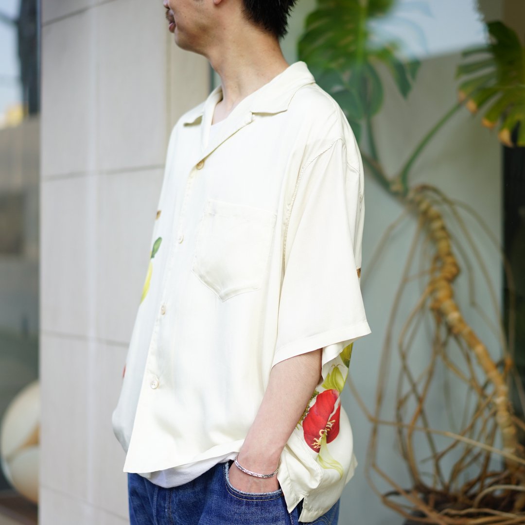 UNUSED Short-sleeve open collar shirt