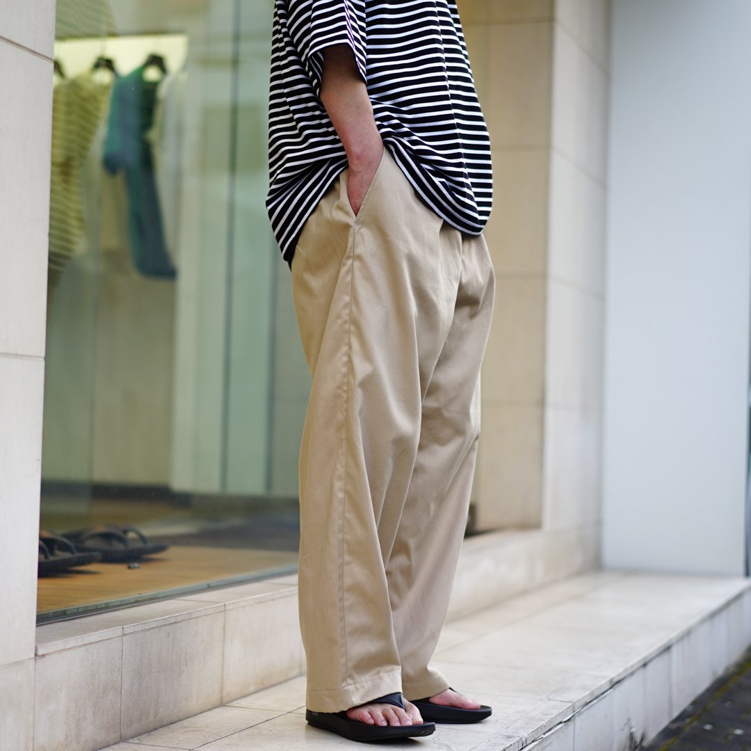 Graphpaper(グラフペーパー)Suvin Chino Wide Tapered Trousers(GM232