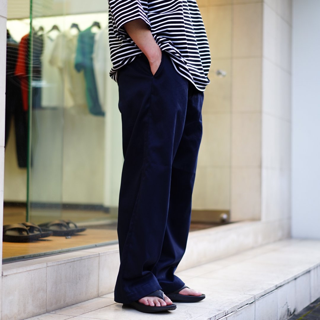 Graphpaper(グラフペーパー)Suvin Chino Wide Straight Trousers(GM232