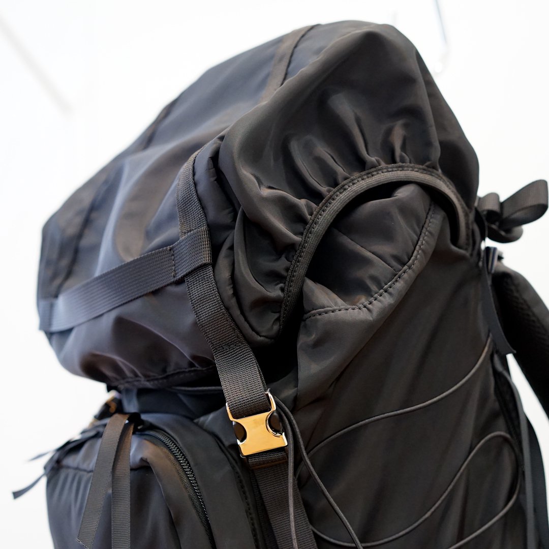 Graphpaper(グラフペーパー)Mountain Back Pack(GU-233-90035)/Black