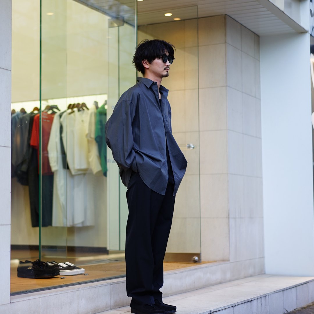 AURALEE(オーラリー)Light Wool Max Gabardine Two-Tuck Slacks