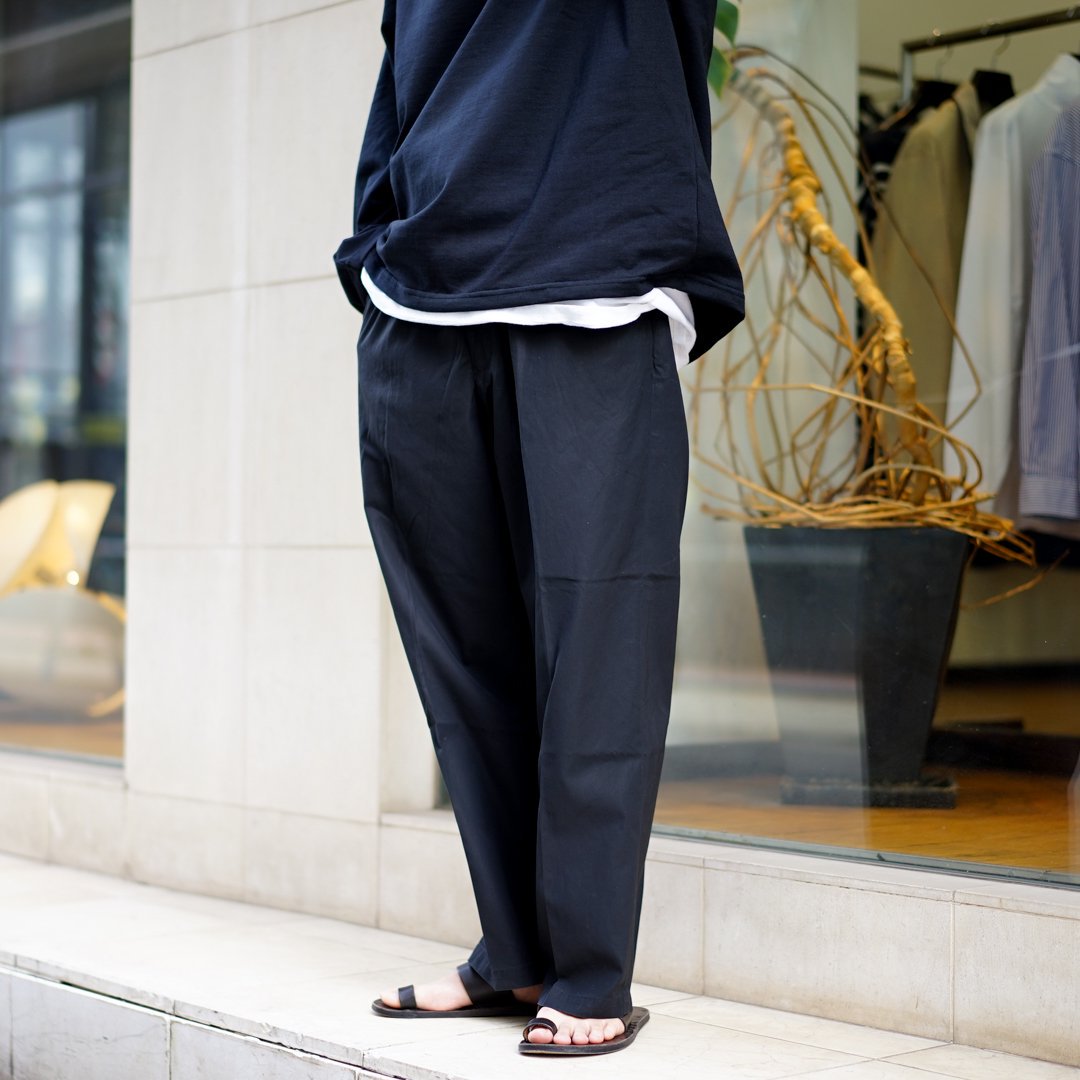 FARAH (ファーラー) Easy Wide Tapered Pants (FR0401-M4006)/Black