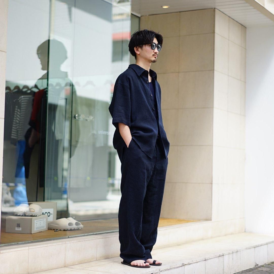 Auralee Linen Silk Tweed Slacksネイビー Auralee Linen Silk Tweed Slacks in Dark Navy Curated at Jake