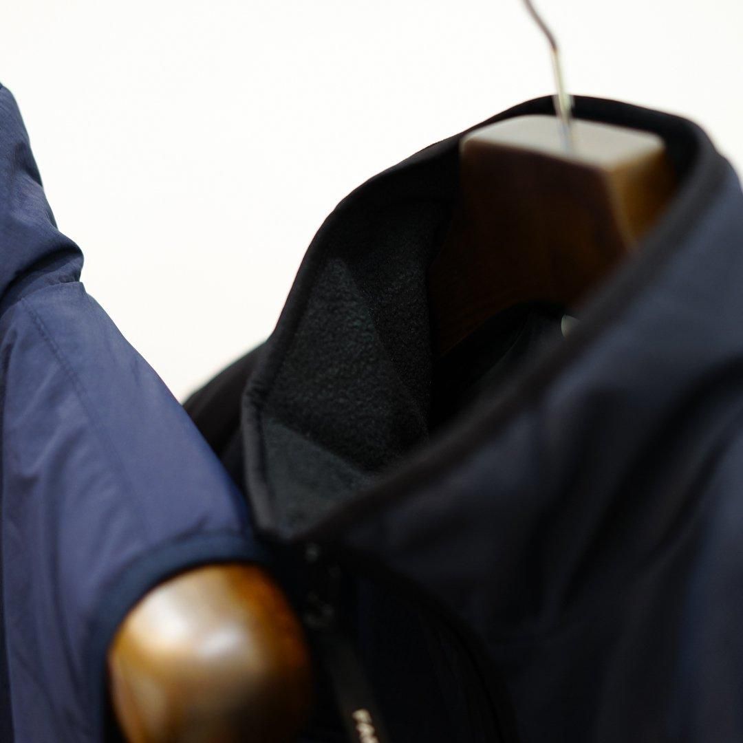FARAH (ファーラー) Nylon Zip Up Vest(FR0403-M1009)/Navy/Black/ FARAH (ファーラー) Nylon Zip Up Vest(FR0403-M1009)/Navy/Black/