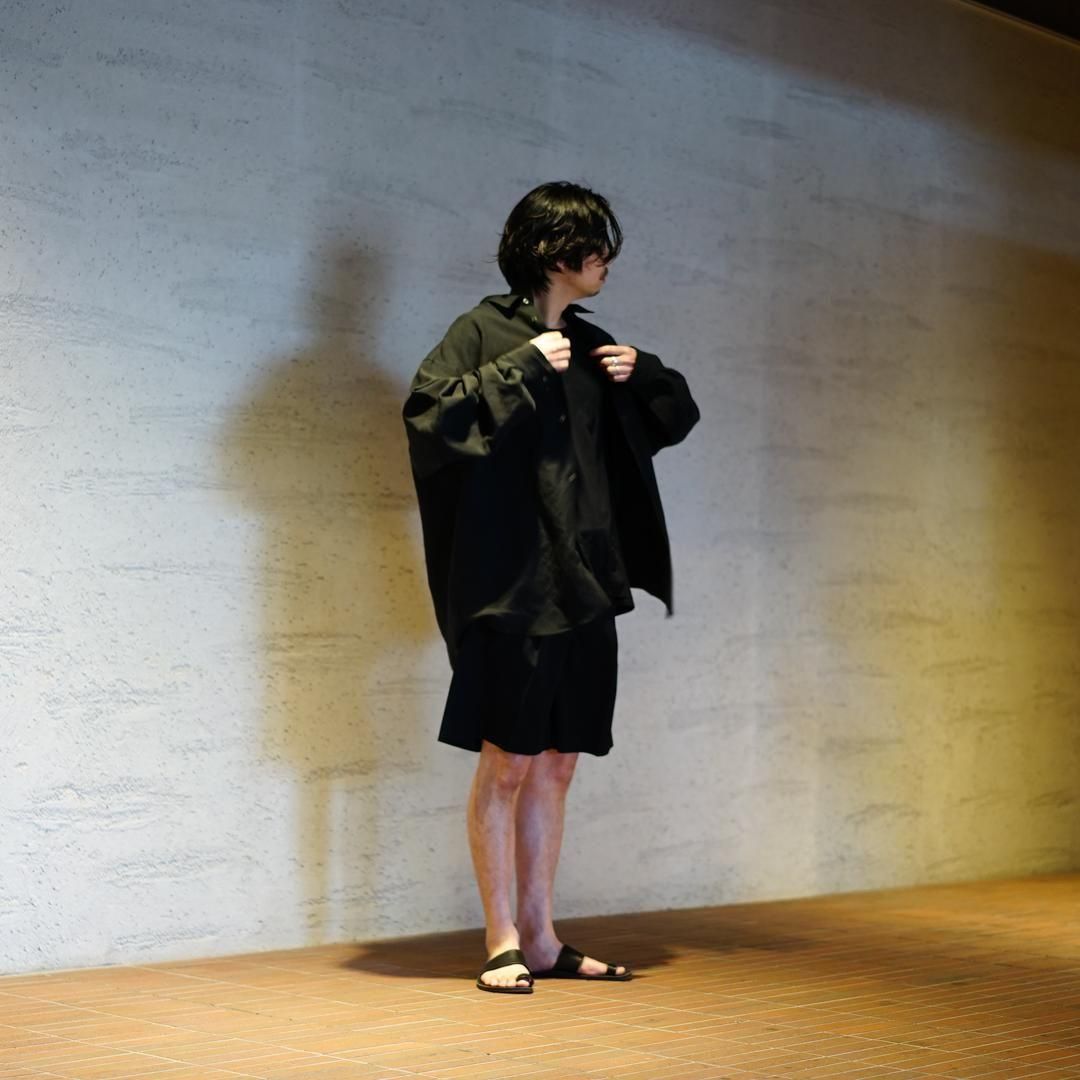 【新品タグ付】AURALEE ウールギャバショーツ 黒 4 AURALEE (オーラリー)Light Wool Max Gabardine Shorts(A25SP04MG)/Top