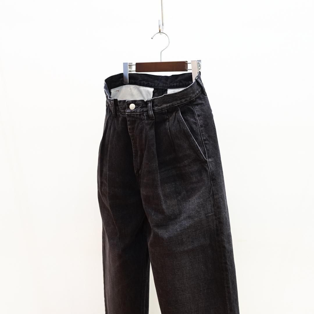 Graphpaper (グラフペーパー) Selvage Denim Two Tuck Tapered
