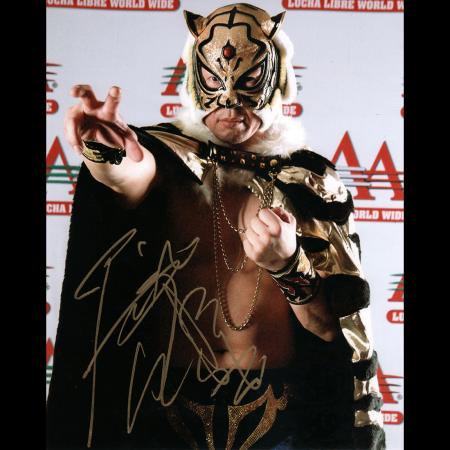 SOLUCHA.com / Tiger Mask Ⅲ Autographed Photo #2 / 3代目タイガーマスク サイン入ブロマイド #2