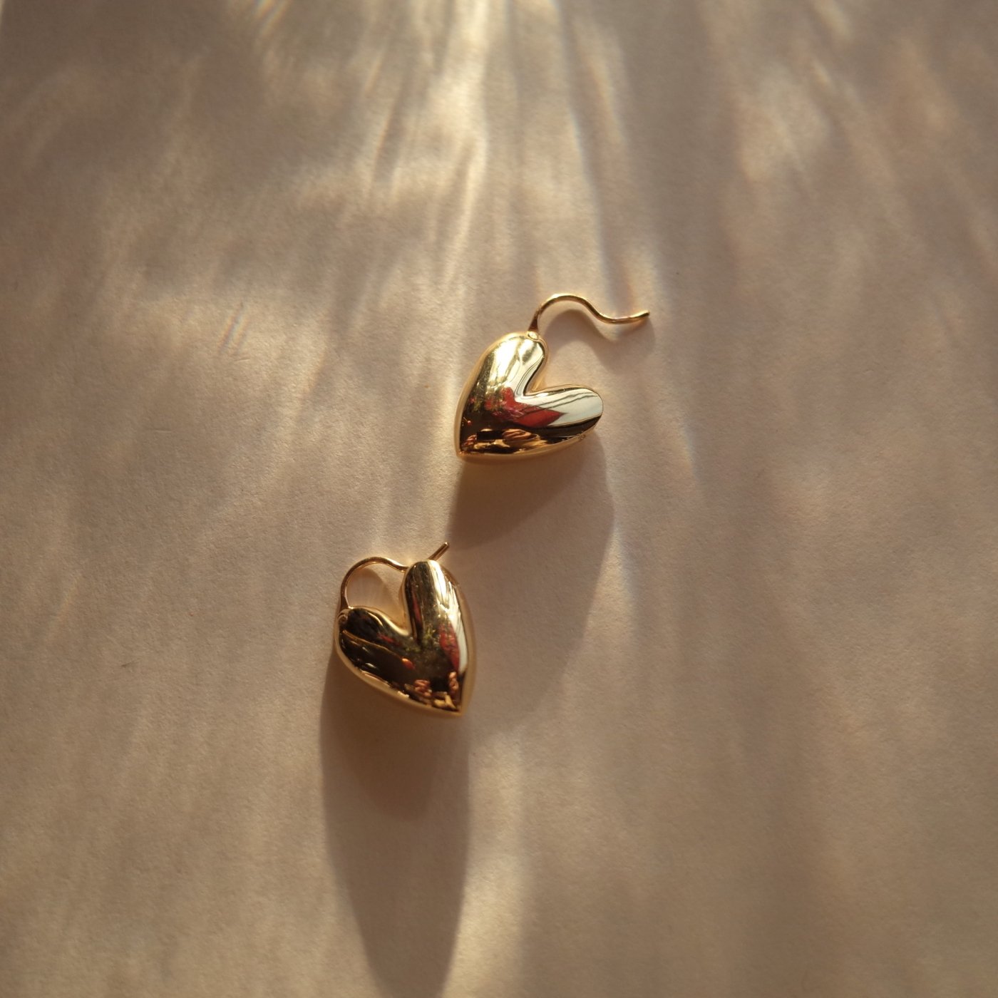 R.ALAGAN ララガン-TINY PUFFY HEART HOOPS-GOLD - LOCALERS