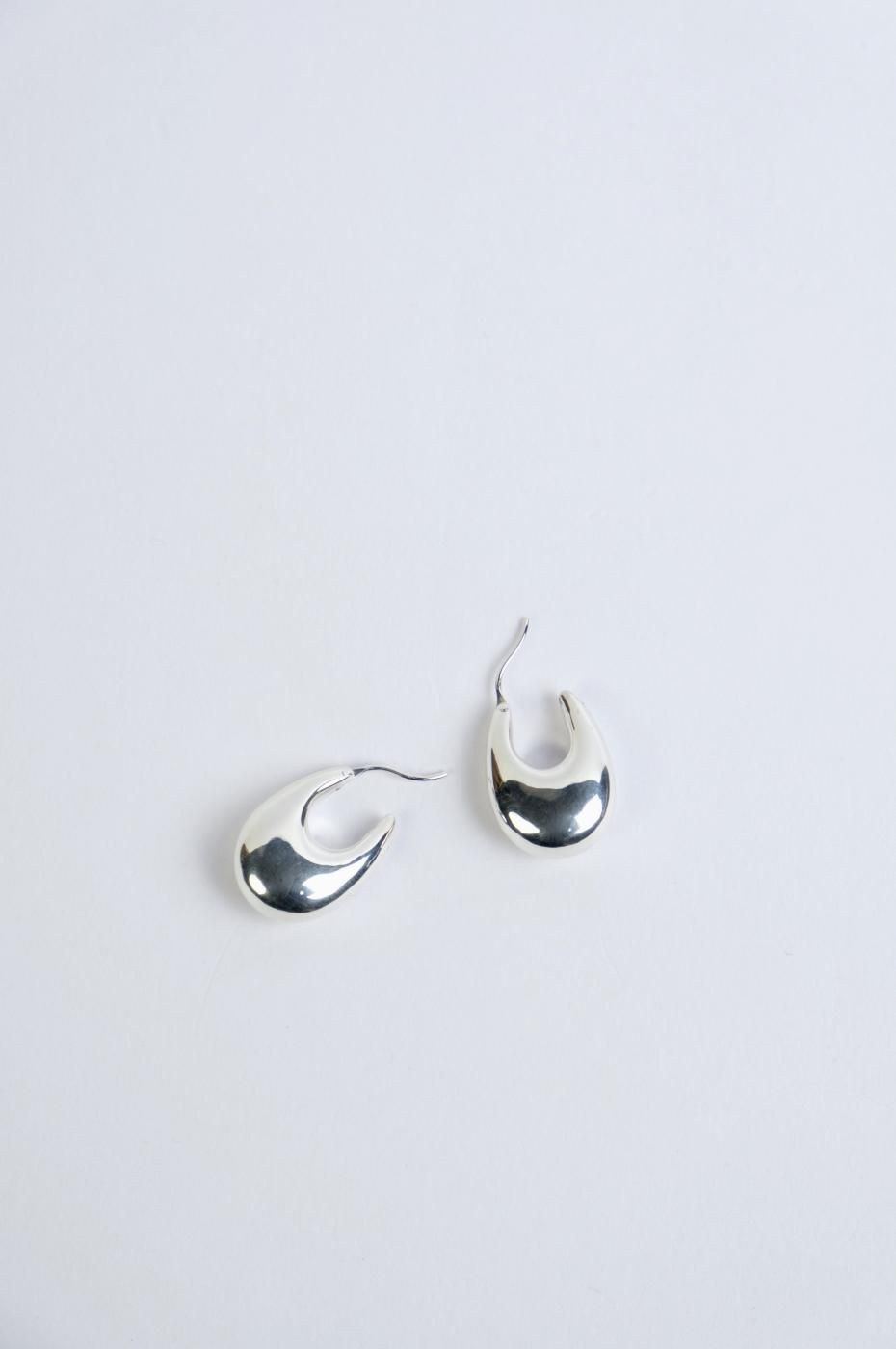 R.ALAGAN ララガン-SMALL PUFFY HOOPS-SILVER - LOCALERS