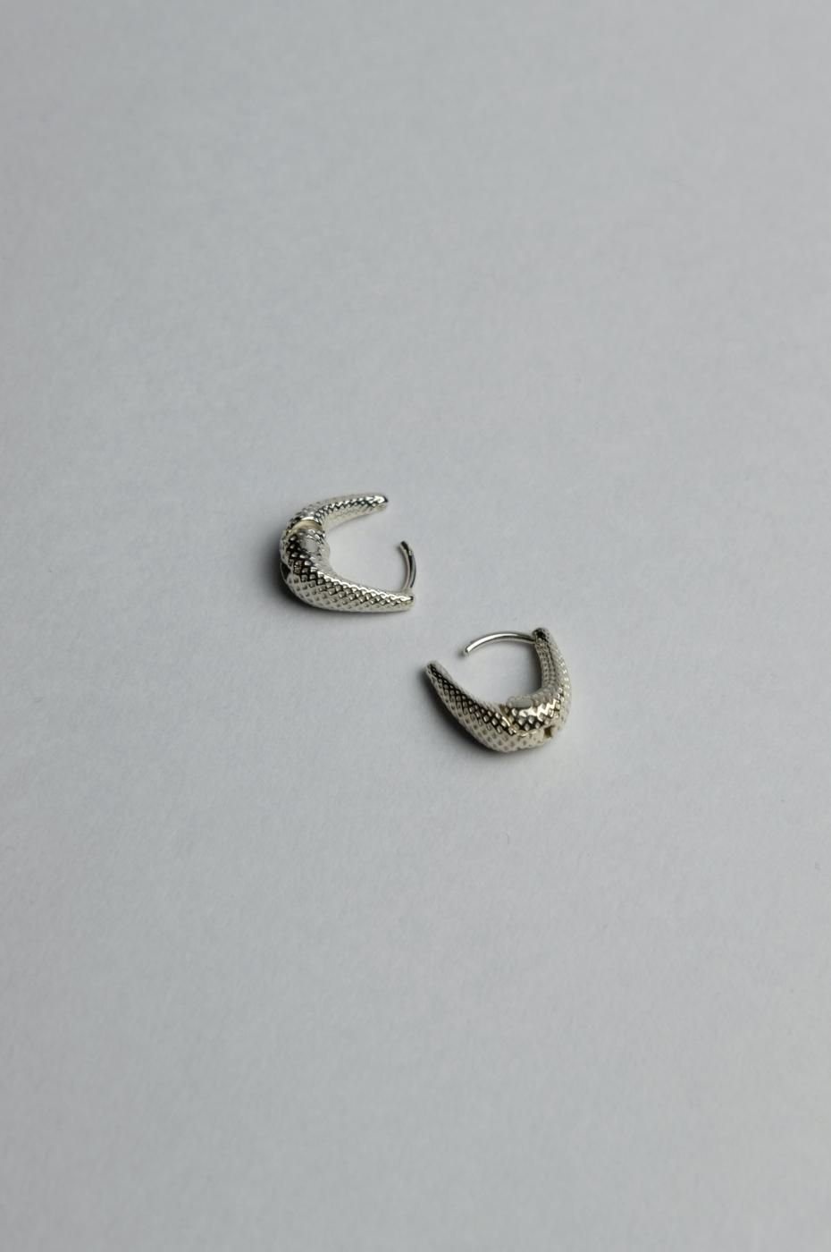 R.ALAGAN tinytiny puffy hoops silver - ピアス(両耳用)