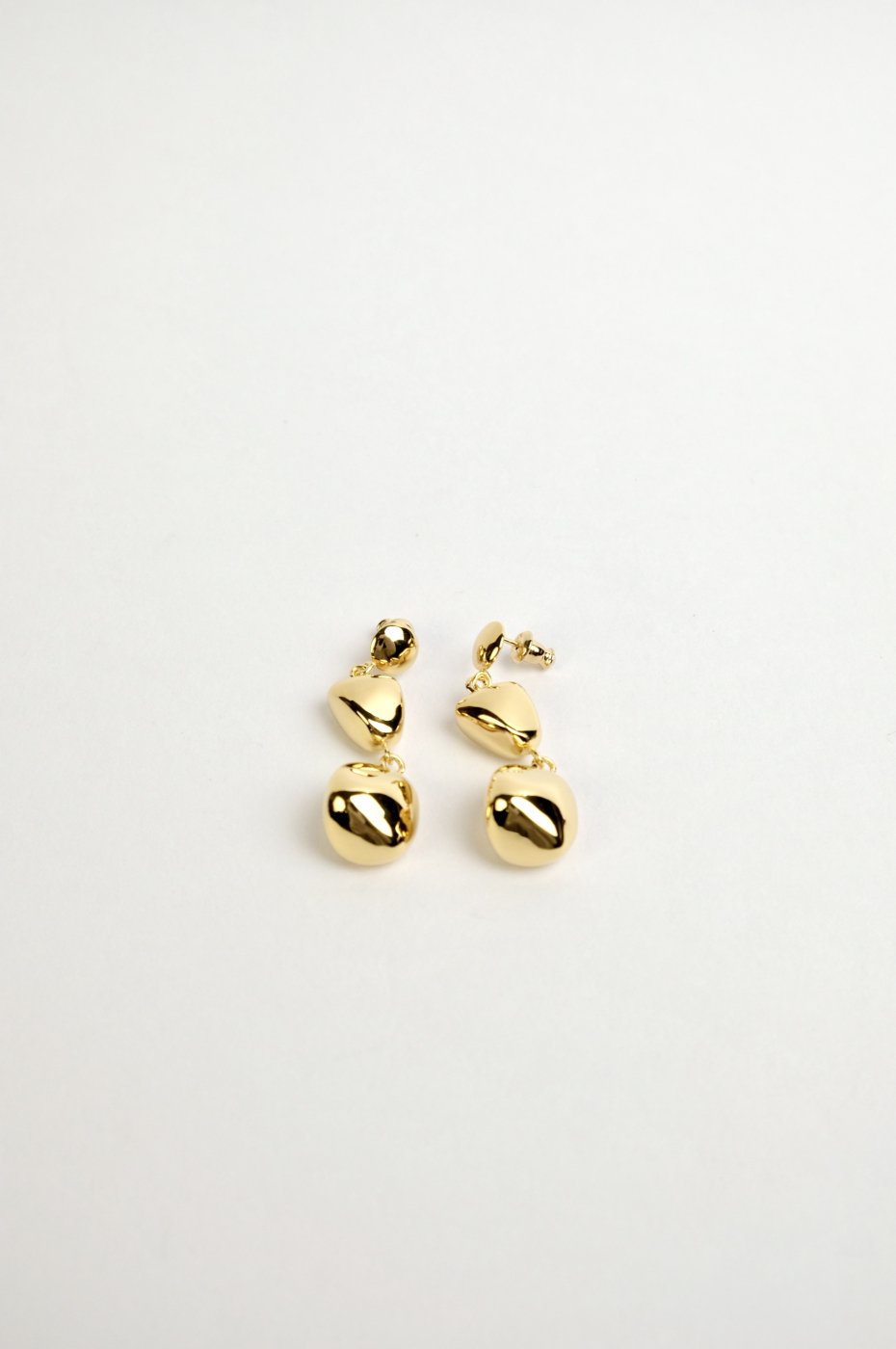 R.ALAGAN ララガン-DOUBLE AWKWARD BALL EARRINGS-GOLD - LOCALERS