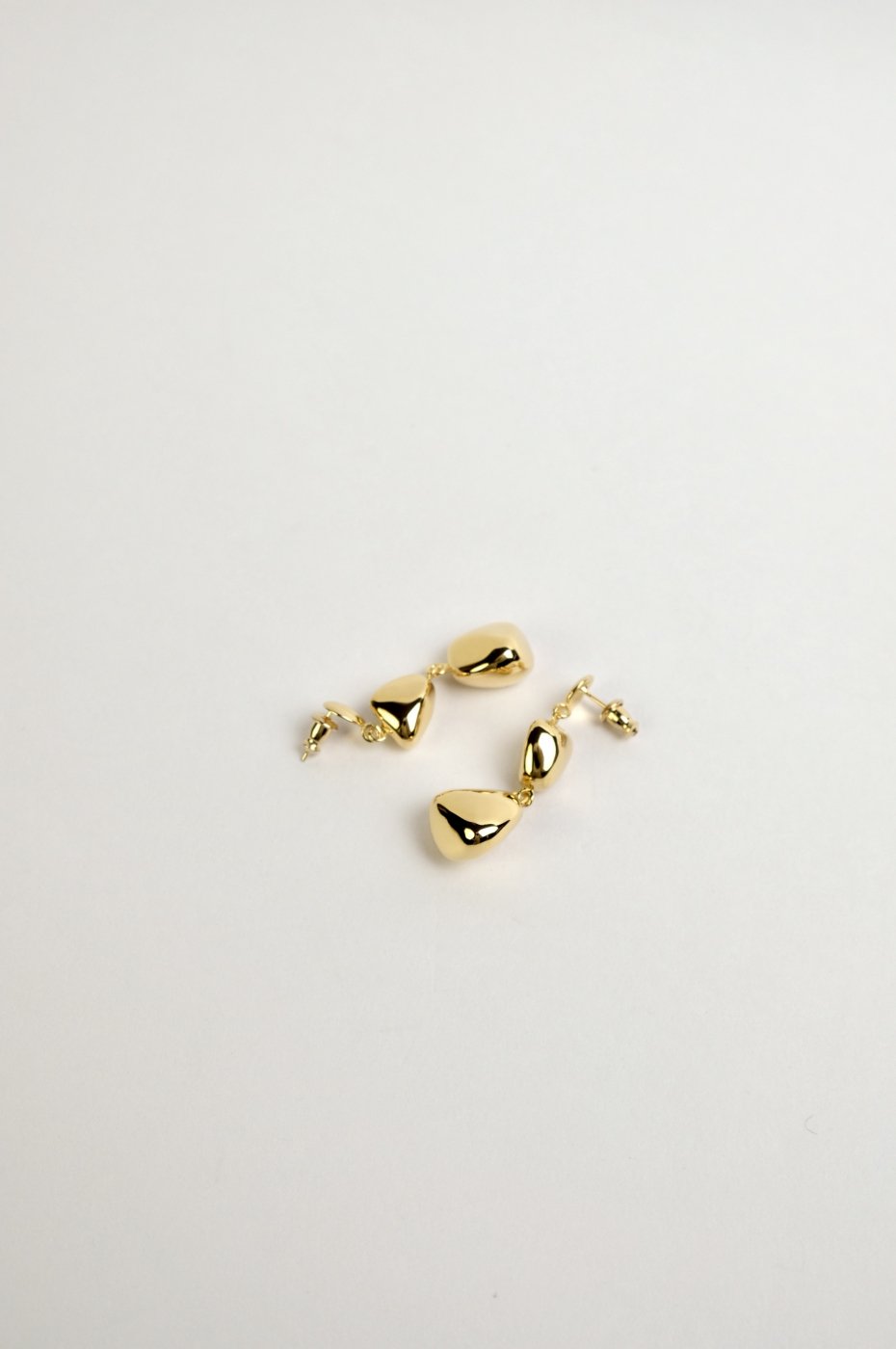 R.ALAGAN/ララガン AWKWARD BALL EARRINGS ピアス-