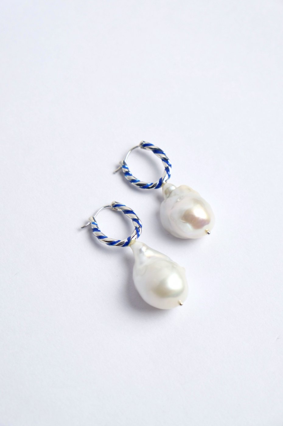 R.ALAGAN ララガン STRIPE PEARL EARRINGS-