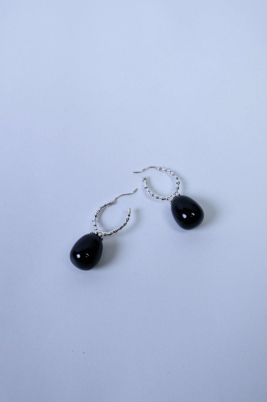 R.ALAGAN ララガン-OVALSTONEEARRINGS-BLACK - LOCALERS