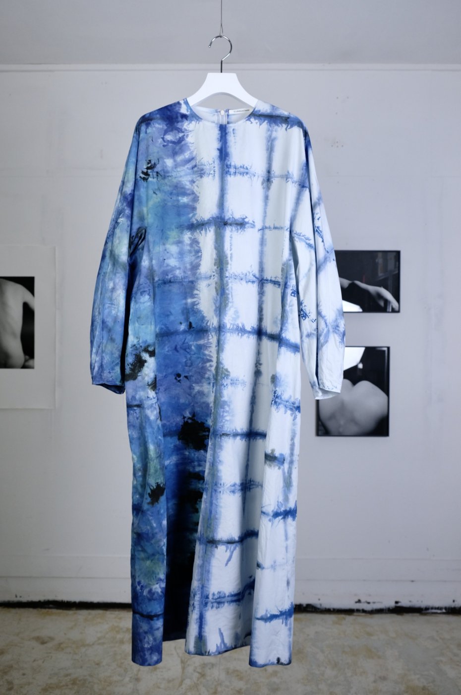 CURRENTAGE カレンテージ-MULTIPLE HAND DYE DRESS-WATER SURFACE（BLUE）