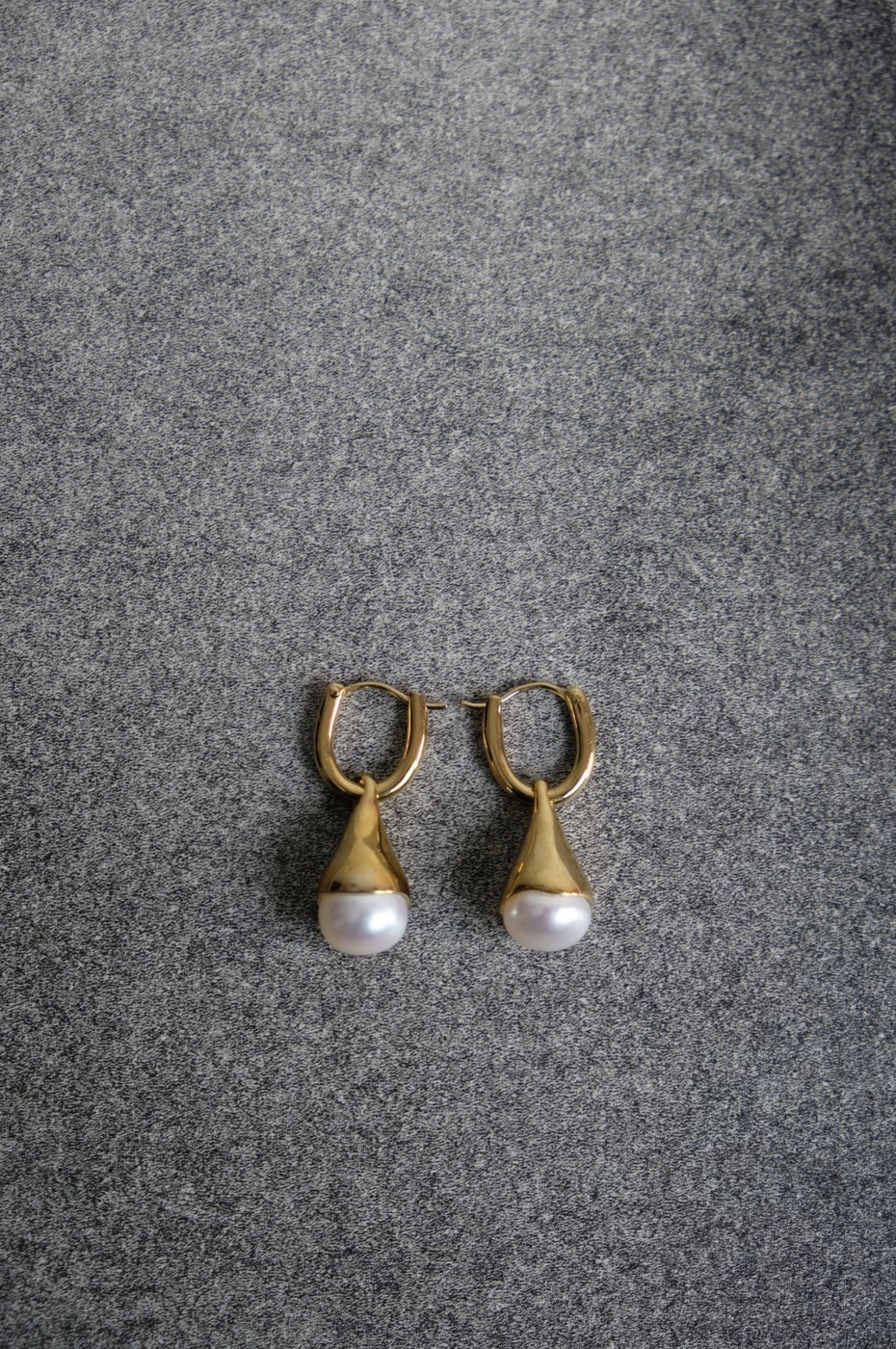 <img class='new_mark_img1' src='https://img.shop-pro.jp/img/new/icons56.gif' style='border:none;display:inline;margin:0px;padding:0px;width:auto;' />R.ALAGAN 饬-TENTO EARRINGS-GOLD