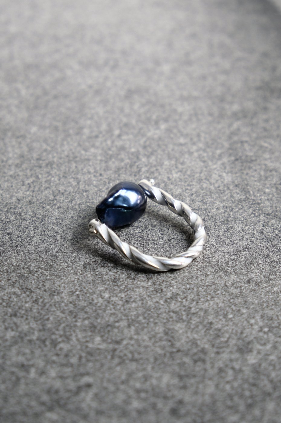 公式クリアランス 新作⭐︎ララガン STRIPE PEARL RING | temporada.studio