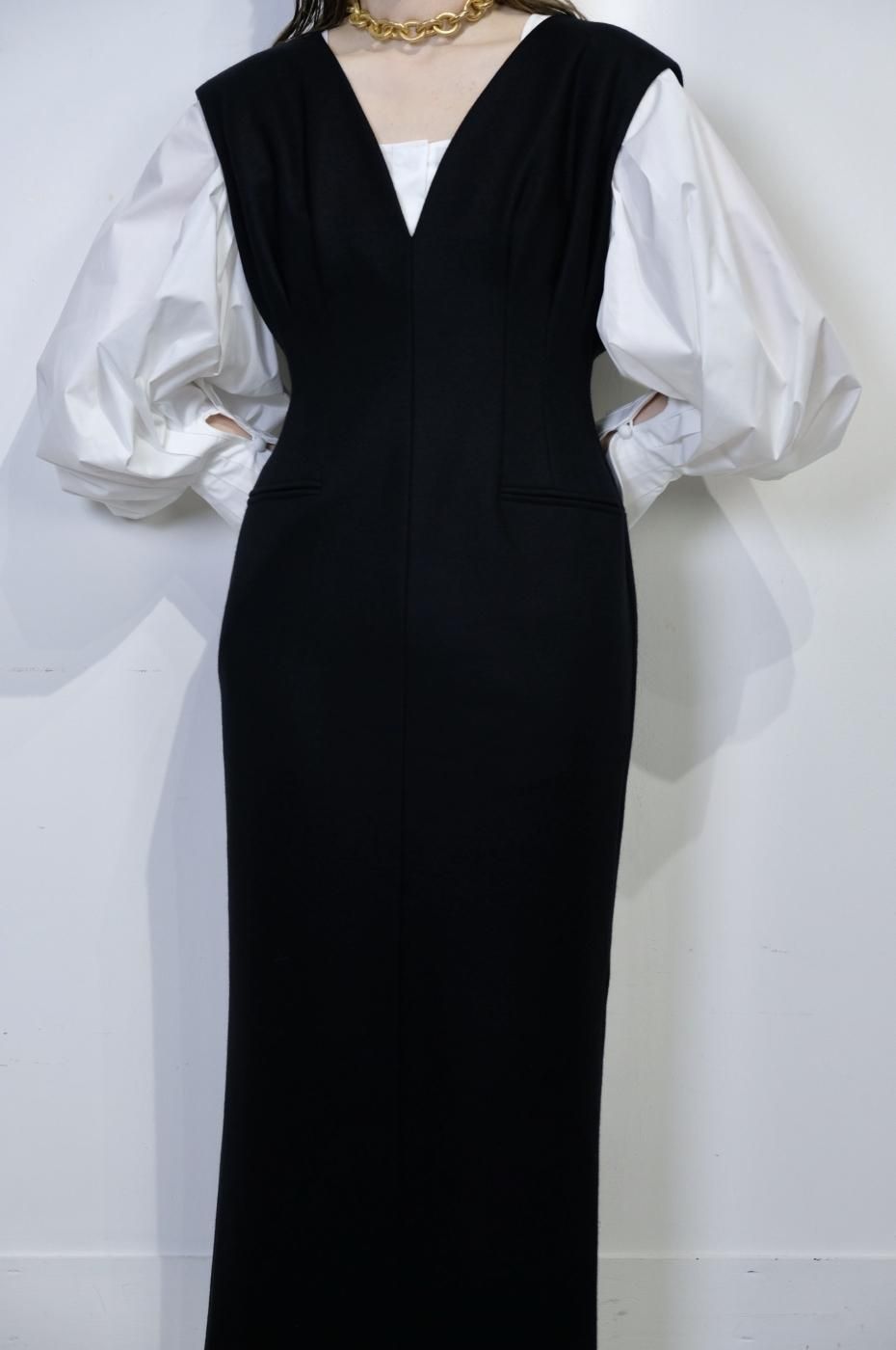 【正規逆輸入品】 mame - Mame 22AW V-Neck Tucked Wool Dress black ロングワンピース+マキシ