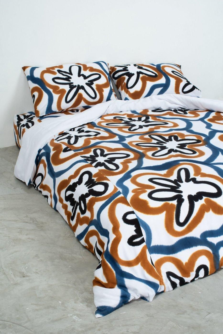 <img class='new_mark_img1' src='https://img.shop-pro.jp/img/new/icons56.gif' style='border:none;display:inline;margin:0px;padding:0px;width:auto;' />SUKU HOME ۡ-QUILT COVER SET-RHYTHM(HAND PAINTED BY ARTISAN) 