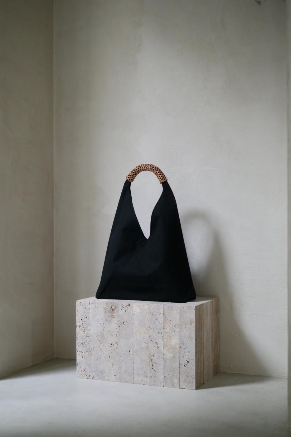 KAMAROA'N ޥ-WOVEN TRIANGLE BAG 58-CHESNUT HANDLE