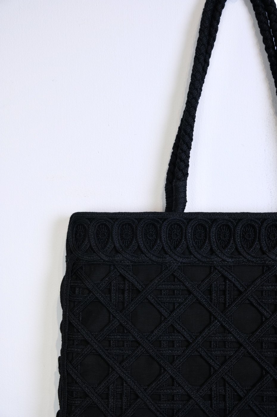 Mame Kurogouchi マメクロゴウチ-CORDING EMBROIDERY TOTE BAG-BLACK