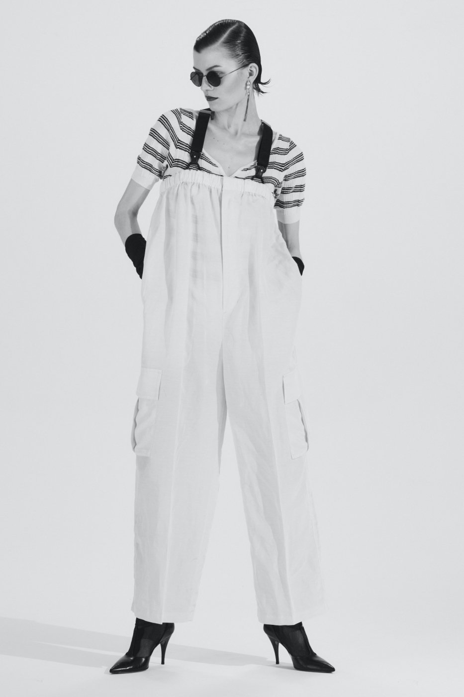 <img class='new_mark_img1' src='https://img.shop-pro.jp/img/new/icons8.gif' style='border:none;display:inline;margin:0px;padding:0px;width:auto;' />CURRENTAGE-CHINO OVERALLS-WHITE