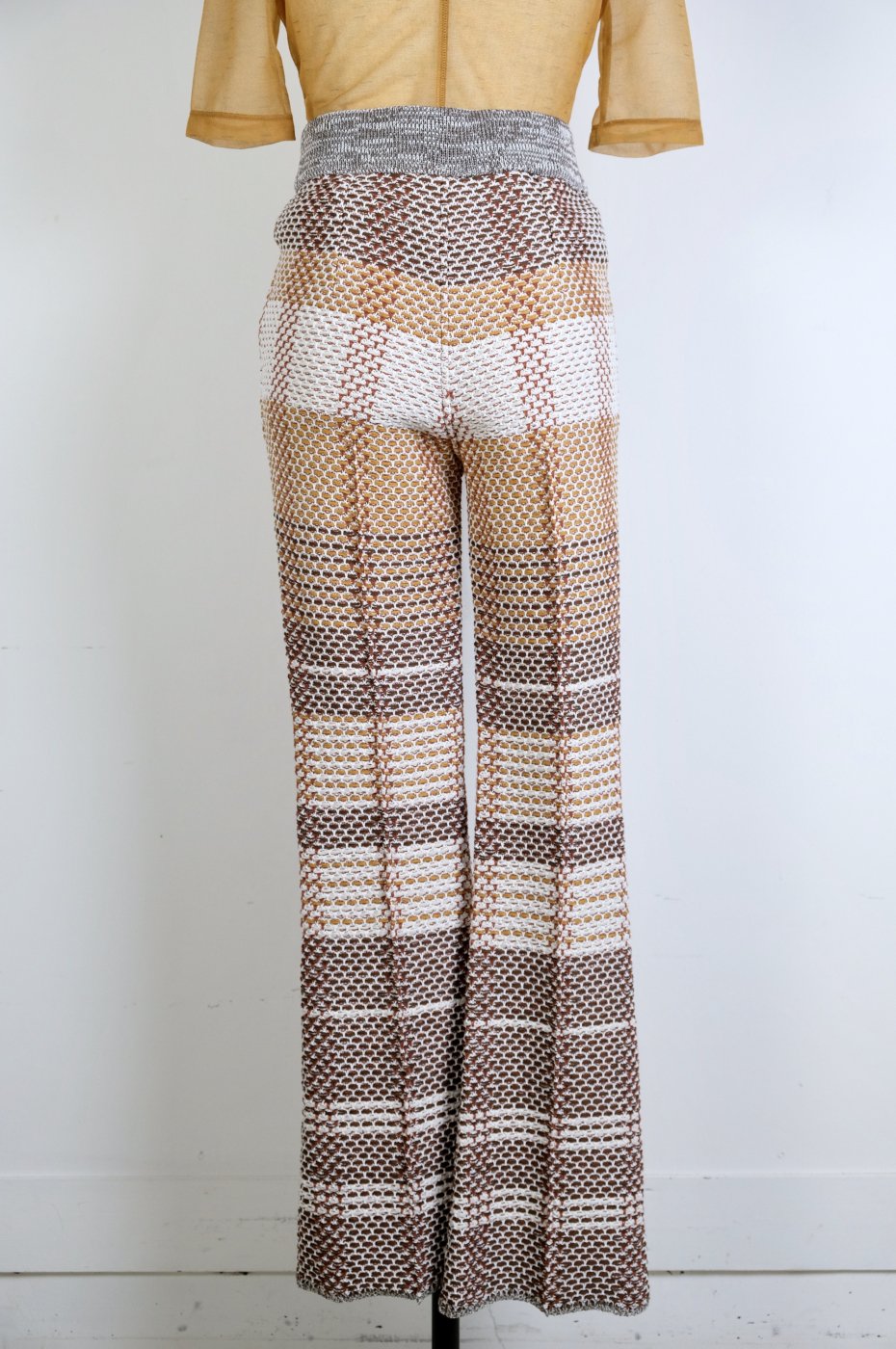 【50%OFF】Mame Kurogouchi マメクロゴウチ-BASKET MOTIF KNITTED FLARED TROUSERS-BROWN  - LOCALERS