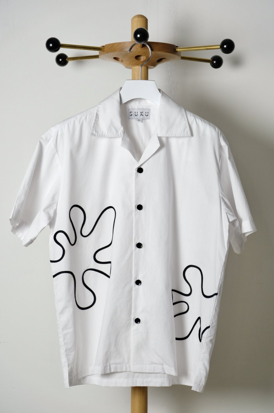 SUKU HOME スクホーム-ROMANCE SHIRT / WHITE WITH BLACK EMBROIDERY-