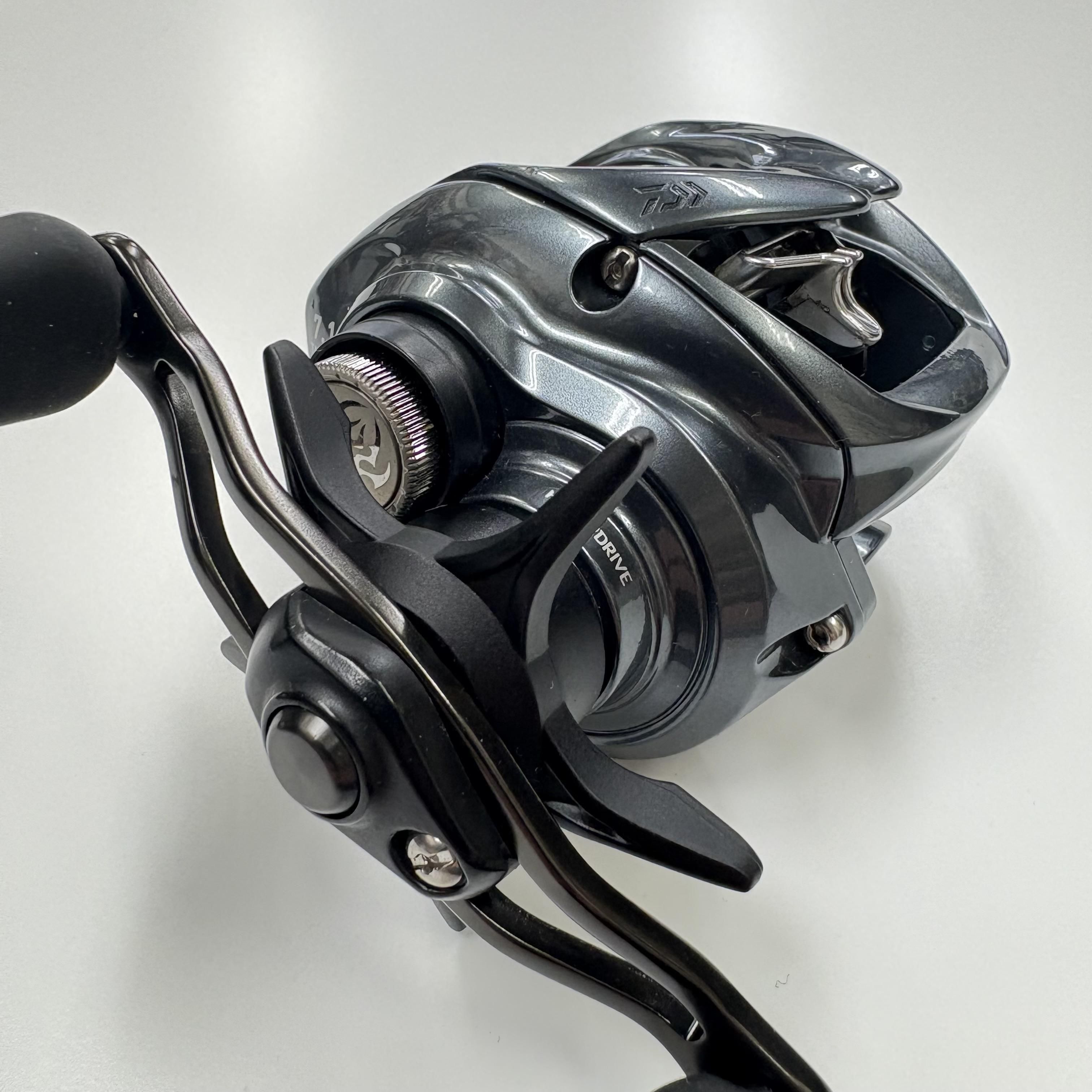 ダイワ　25タトゥーラ SVTW 100XH『美品』 DAIWA（釣り） 【目玉商品】ダイワ 25 タトゥーラ SV TW 100XH