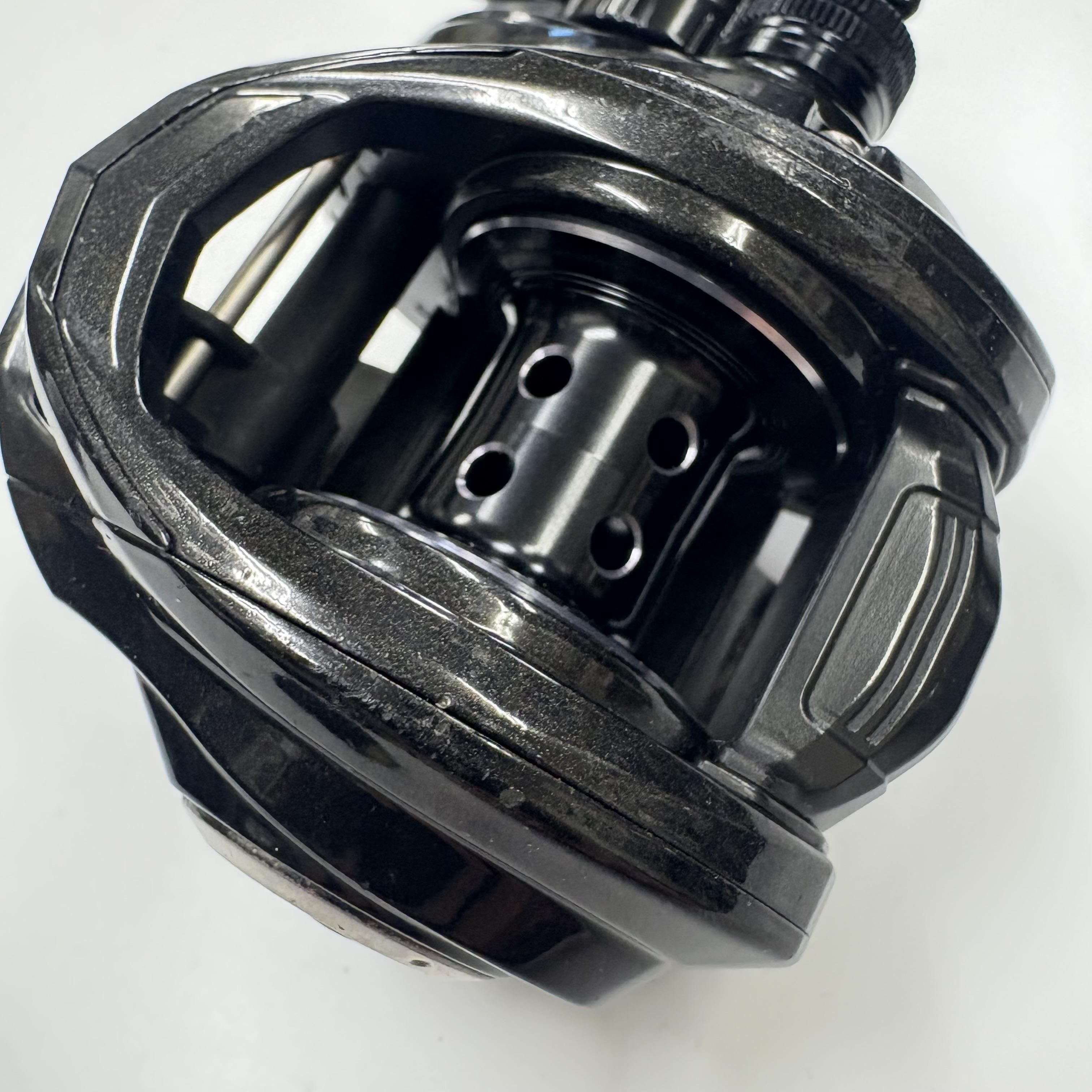 アブガルシア ロキサーニ7 右巻き アブガルシア ロキサーニ7 右