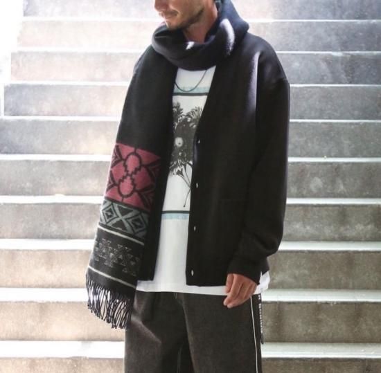 45R 縮絨ギンガムジャガードのマフラー 肩掛けにも使える大きさのジャガード織りマフラー】quolt（クオルト