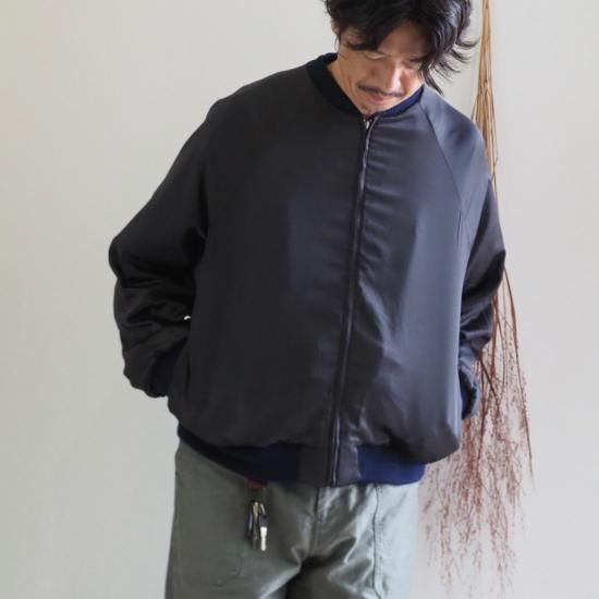 1950年代のスーベニアジャケットをアップデート】THRFTY LOOK(スリフ