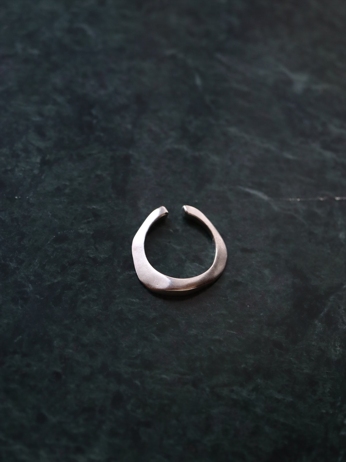 sussus. WAVE CUFF RING