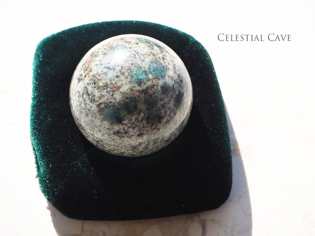 K2ストーン - Celestial Crystal & Metaphysical Stones by Sanctuary