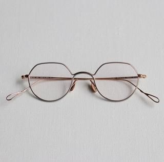 YUICHI TOYAMA. Mies U-157 Col.2 Rose gold / Taupe